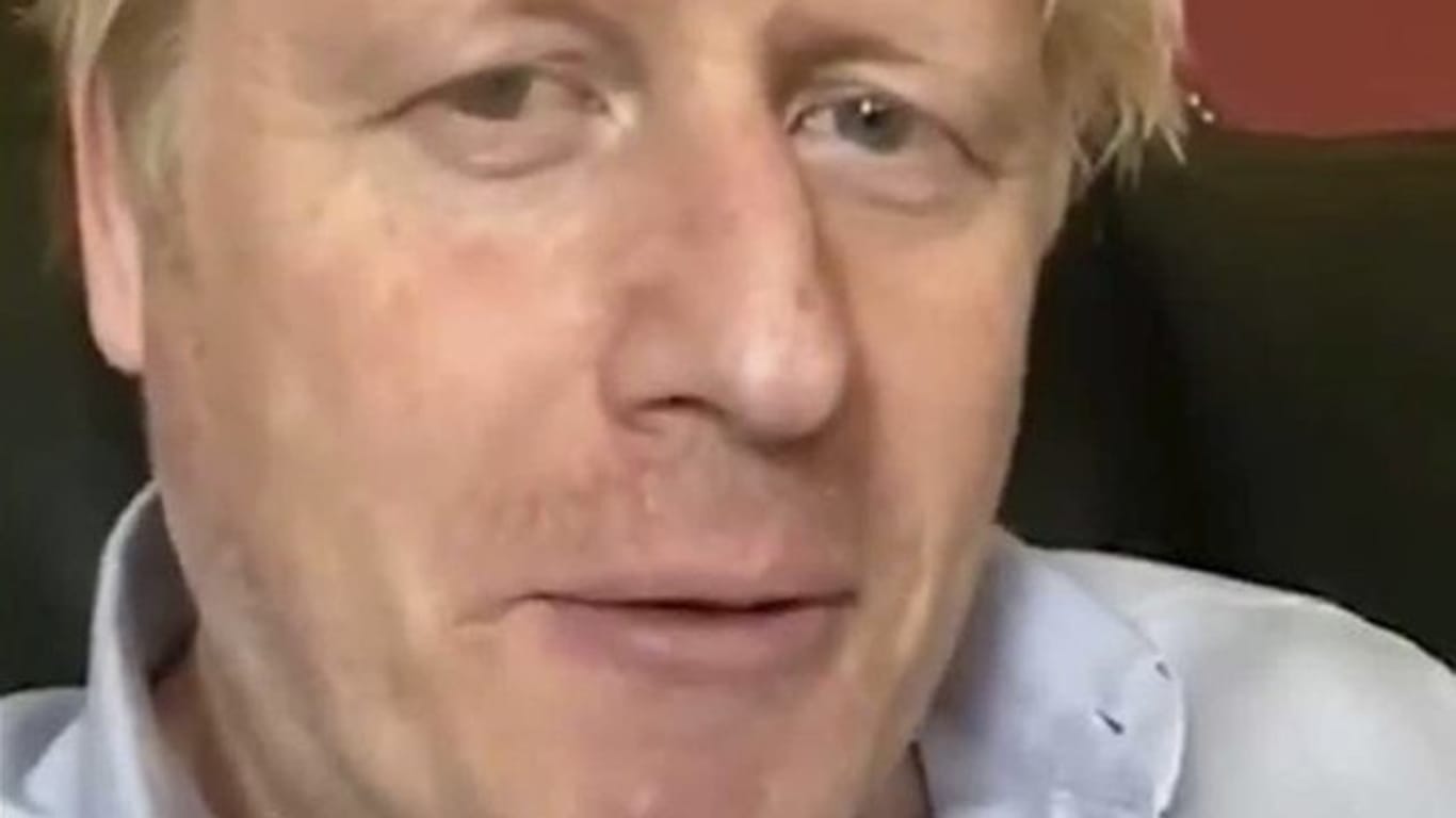 Boris Johnson hatte sich zuletzt per Video gemeldet - noch aus der Quarantäne in der Downing Street.