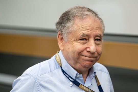 Weltverbandschef Jean Todt verteidigt die späte Absage des Grand Prix von Australien.