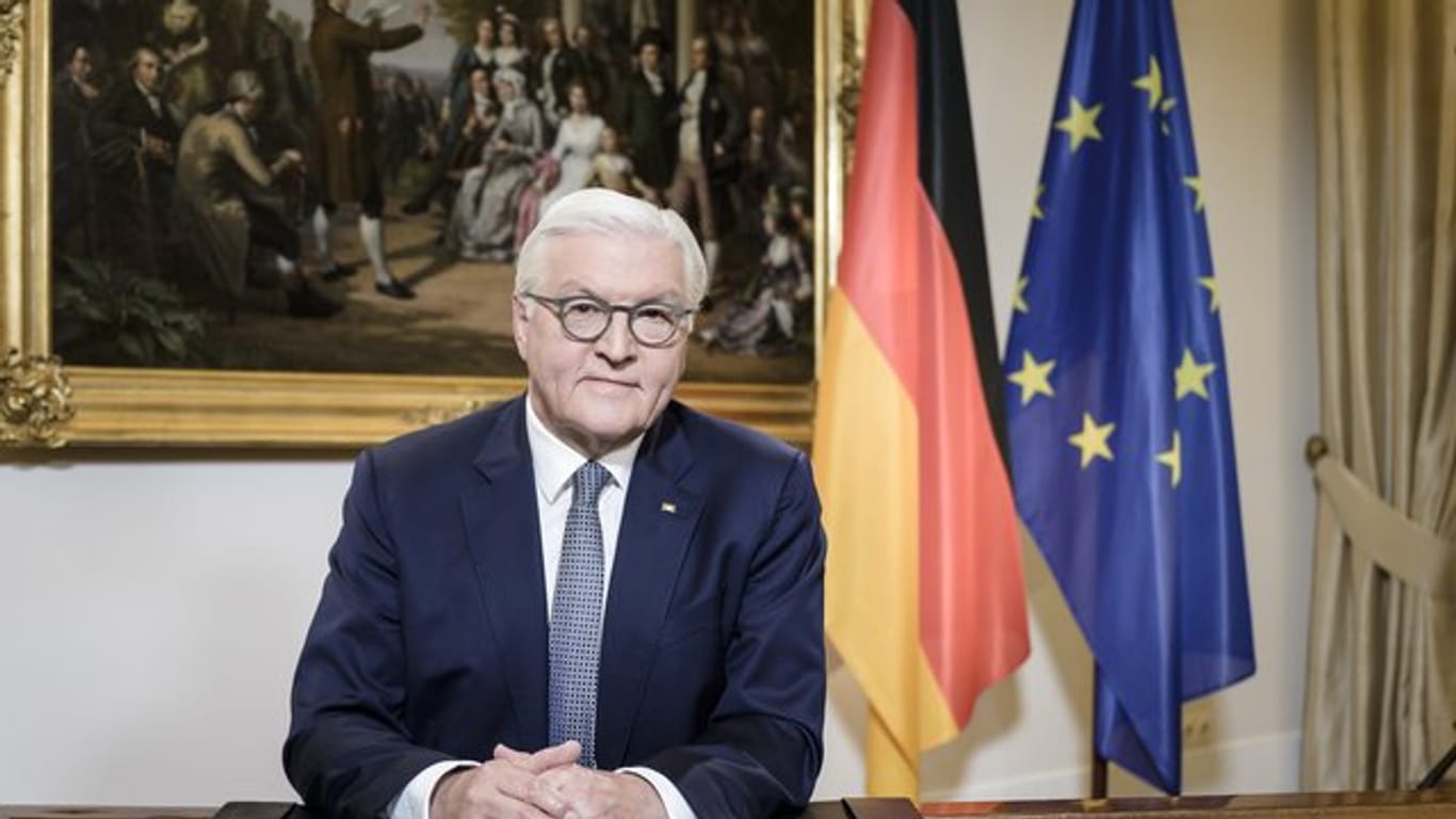 Steinmeier appelliert in seiner Fernsehansprache, die Erfahrung der Solidarität in der Krise auch für die Zeit danach zu bewahren.
