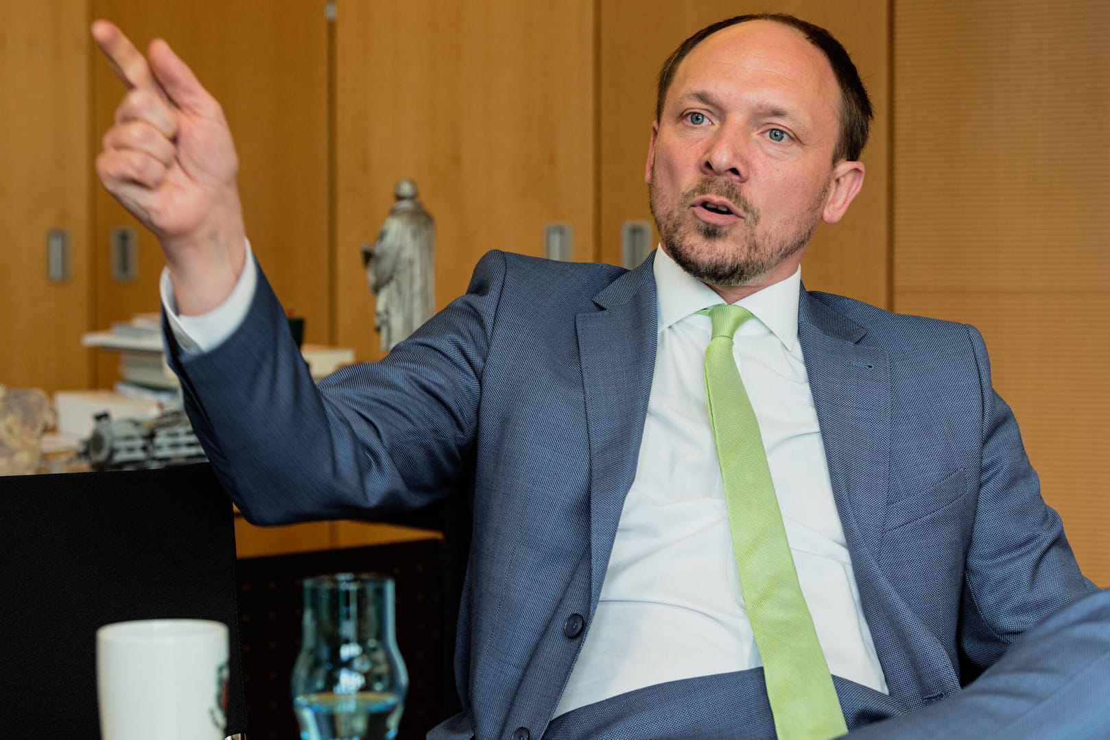 CDU-Bundestagsabgeordneter und Ostbeauftragter der Bundesregierung: Politiker brauchen mehr Dialog mit den Bürgern.