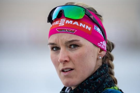 Putzt, statt zu tauchen: Biathletin: Denise Herrmann.