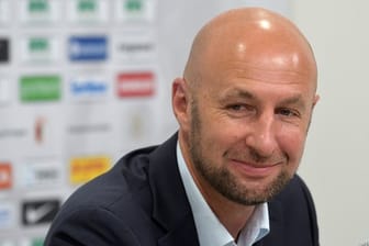 Sieht die Corona-Krise als Chance für die Bundesliga: FCA-Boss Klaus Hofmann.