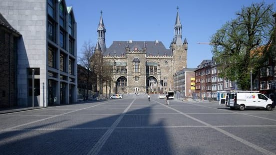 Katschhof hinter dem Aachener Rathaus