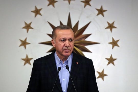 Recep Tayyip Erdogan, Präsident der Türkei, spricht während einer Pressekonferenz über die Coronavirus-Pandemie.