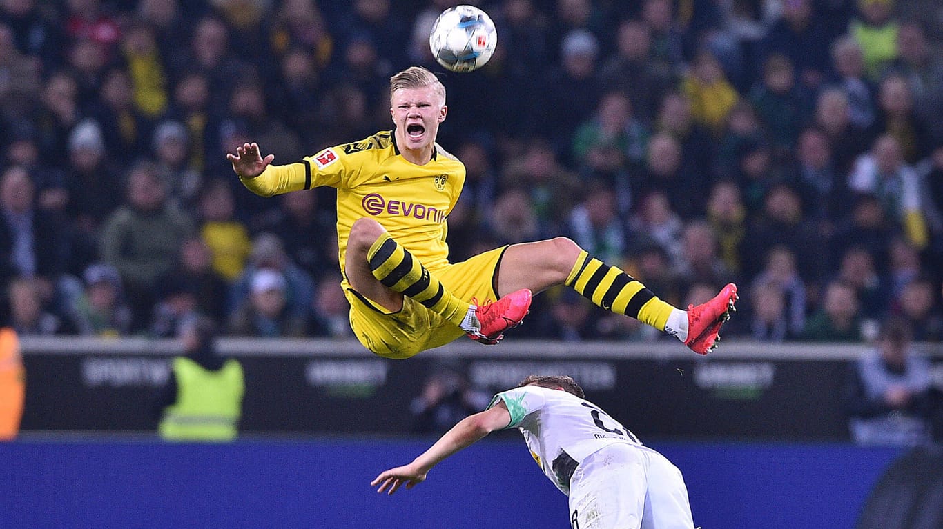 In schwarz-gelb: Erling Haaland (o.) spielt seit Winter für Borussia Dortmund.