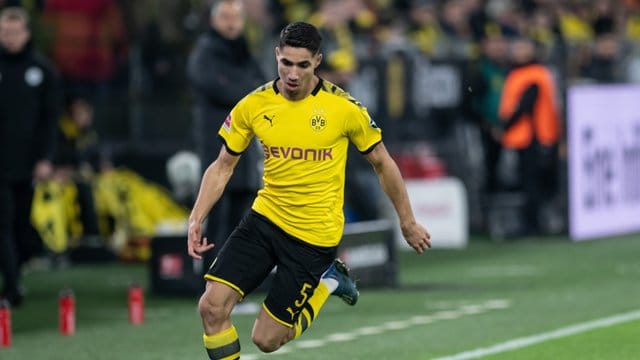 Dortmunds Achraf Hakimi hat mit Real Madrid noch nicht über seine Zukunft gesprochen.
