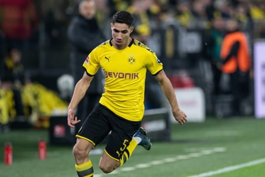 Dortmunds Achraf Hakimi hat mit Real Madrid noch nicht über seine Zukunft gesprochen.