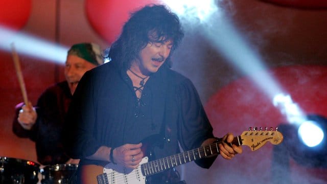 Ritchie Blackmore (vorn) 2006 in der Sat.