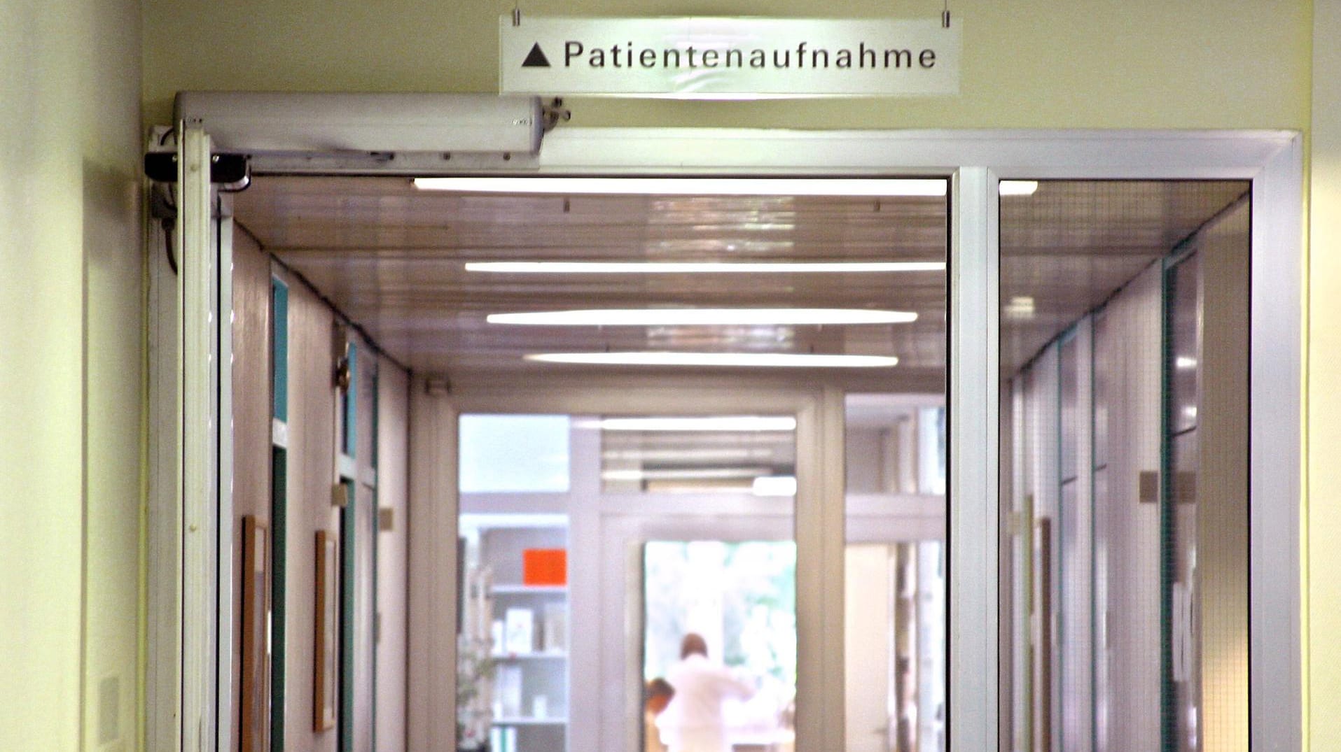 Aufnahmebereich in einer psychiatrischen Klinik (Symbolbild): Die Hintergründe der Tat werden nun ermittelt.