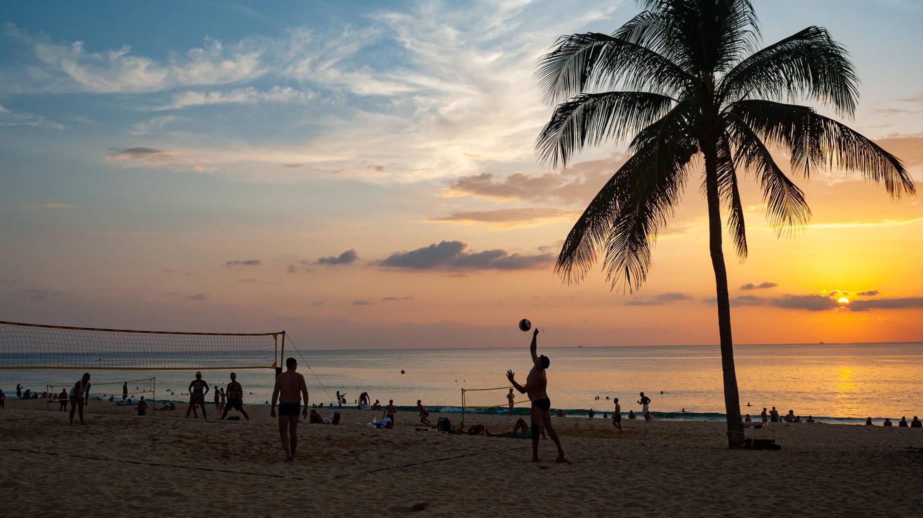 Ein Traumstrand in Thailand: Zurzeit sind Reisen nicht möglich, wie lange das so bleibt, ist noch offen.