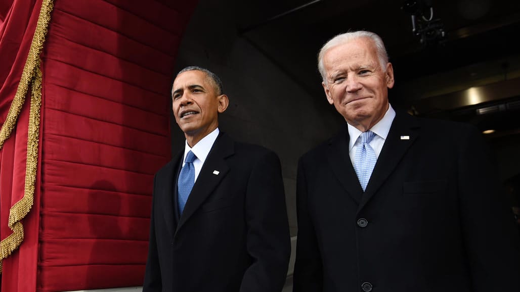 Barack Obama und Joe Biden bei der Amtseinführung Donald Trumps 2017: Der Ex-Präsident verkündete offiziell seine Unterstützung für Bidens Kandidatur.