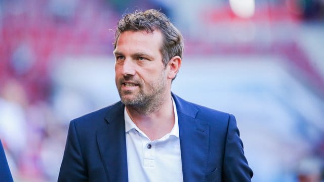 Glaubt, dass die Corona-Krise seine Rückkehr in das Fußball-Geschäft erschwert: Trainer Markus Weinzierl. Glaubt, dass die Corona-Krise seine Rückkehr in das Fußball-Geschäft erschwert: Trainer Markus Weinzierl.