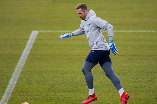 Strebt nach zwei Leihstationen im Ausland einen Verbleib auf Schalke an: Torhüter Ralf Fährmann.