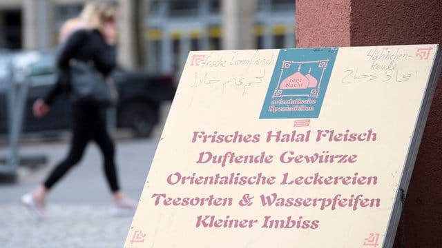 Nicht nur bei Lebensmitteln setzen immer mehr Verbraucher auf "halal". Nicht nur bei Lebensmitteln setzen immer mehr Verbraucher auf "halal".