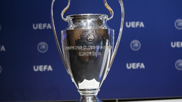 Wegen der Corona-Krise ist die genaue Weiterführung der Fußball-Königsklasse unsicher. Wegen der Corona-Krise ist die genaue Weiterführung der Fußball-Königsklasse unsicher.