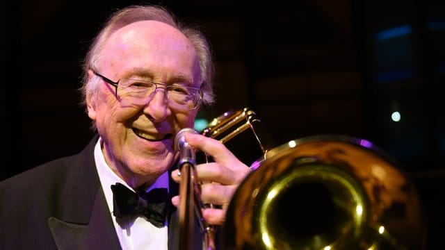 Der britische Posaunist, Sänger und Jazz-Bandleader Chris Barber wird 90.