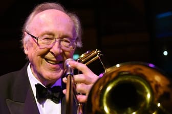 Der britische Posaunist, Sänger und Jazz-Bandleader Chris Barber wird 90.