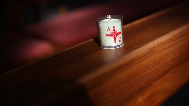 Bund und Länder hatten sich darauf geeinigt, dass gemeinschaftliche Gottesdienste noch nicht wieder erlaubt werden. Bund und Länder hatten sich darauf geeinigt, dass gemeinschaftliche Gottesdienste noch nicht wieder erlaubt werden.