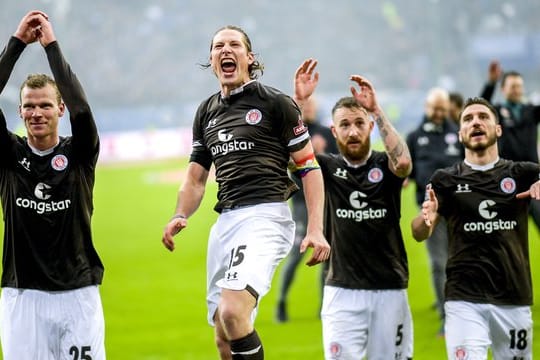 Congstar bleibt bis 2022 Hauptsponsor des FC St.