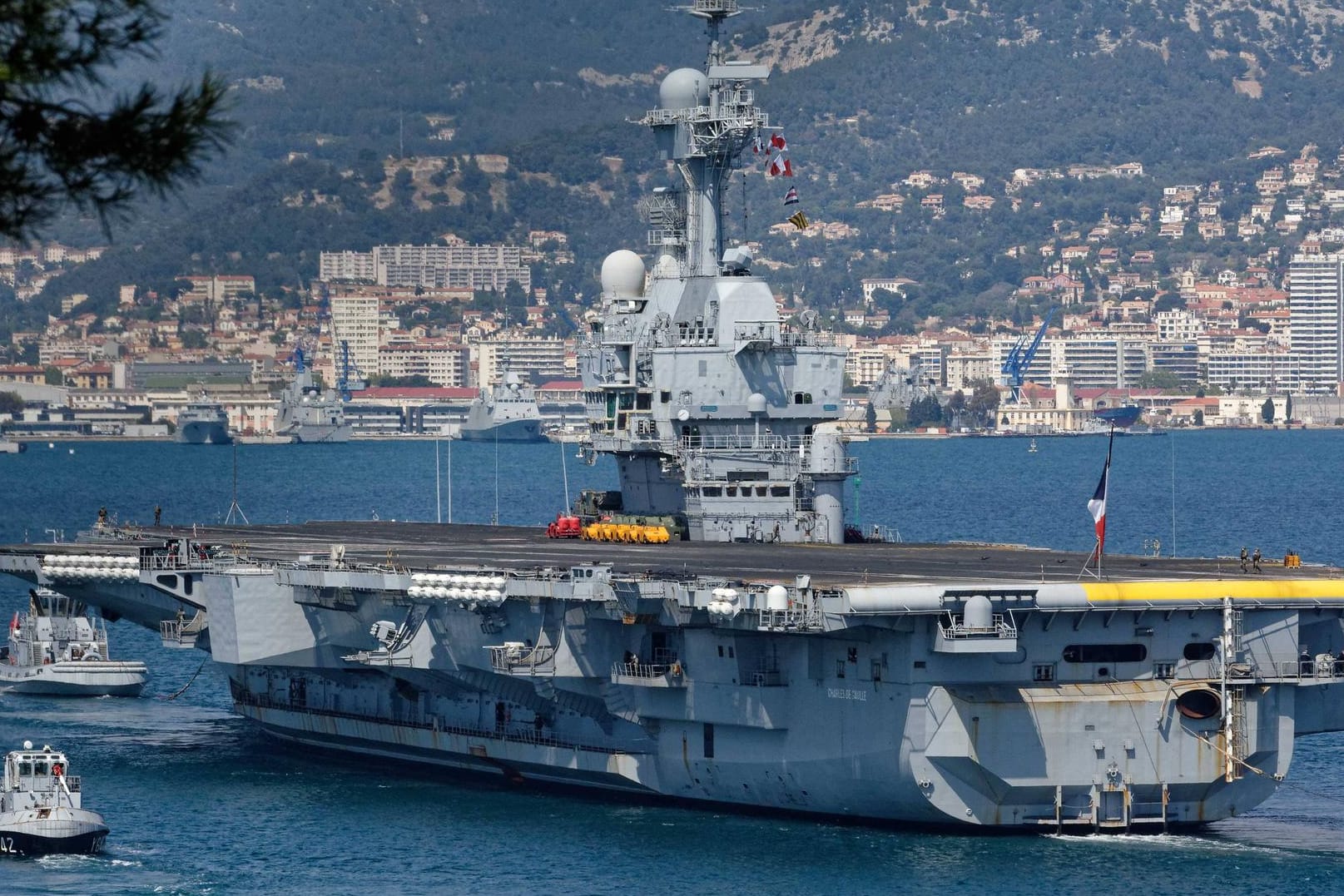 Erschreckende Zahlen: Auf dem französischen Flugzeugträger "Charles de Gaulle" sollen sich über 1000 Soldaten infiziert haben.