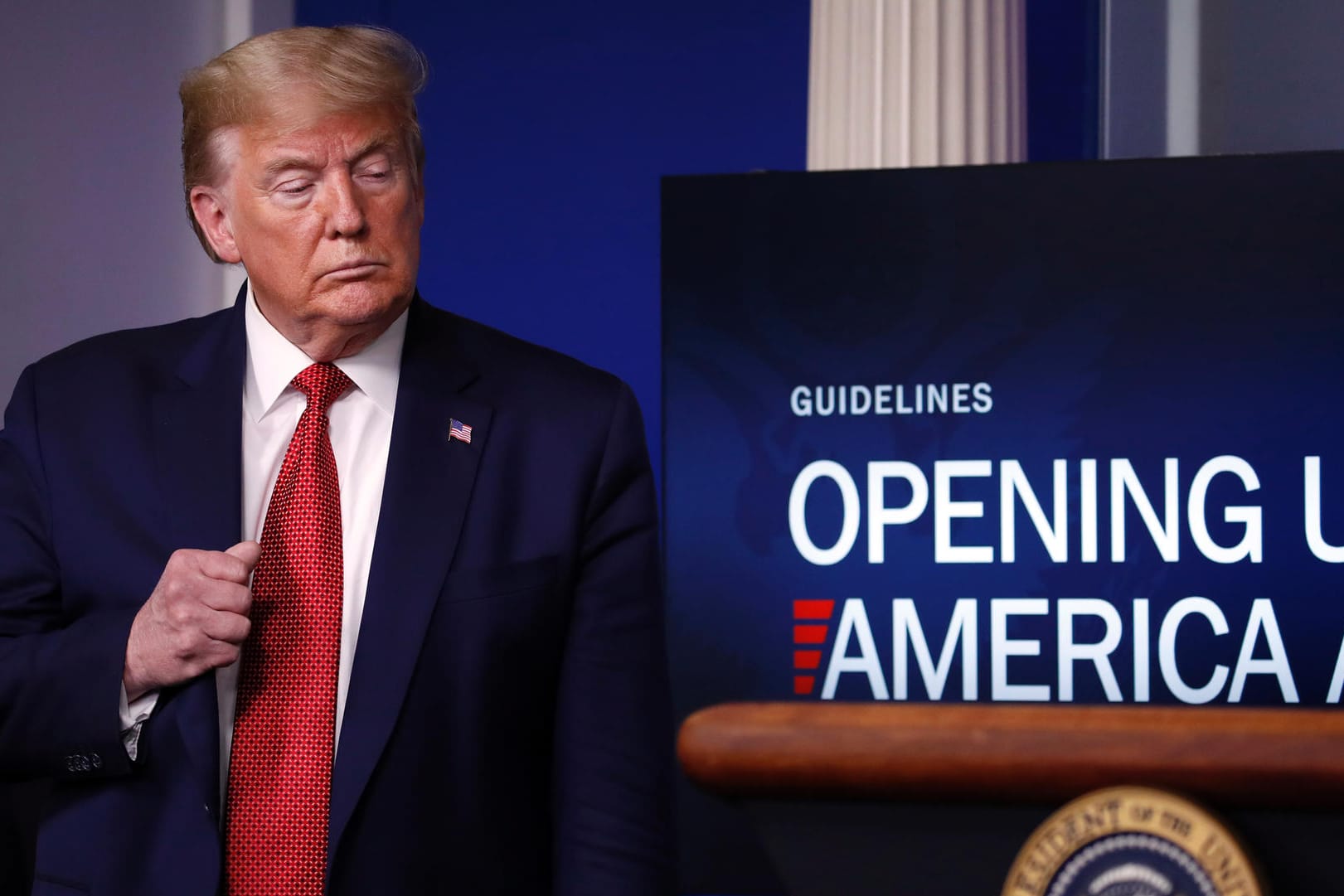 Washington: Donald Trump erläutert einen Drei-Phasen-Plan, mit dem er sein Land von den Einschränkungen in der Corona-Krise wieder befreien will.