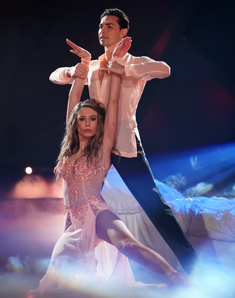 Loiza Lamers mit ihrem Tanzpartner Andrzej Cibis.