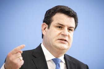 Hubertus Heil: Der Bundesarbeitsminister will das Kurzarbeitergeld in der Corona-Krise anheben.