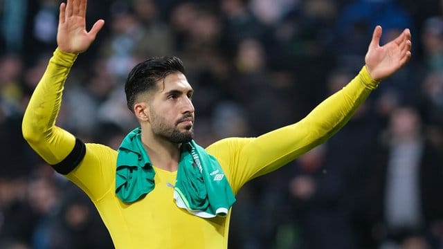 "Da wir mit Corona wohl noch eine Zeit lang zu kämpfen haben, ist es besser, Geisterspiele zu haben als überhaupt keine Spiele", sagt Emre Can. "Da wir mit Corona wohl noch eine Zeit lang zu kämpfen haben, ist es besser, Geisterspiele zu haben als überhaupt keine Spiele", sagt Emre Can.