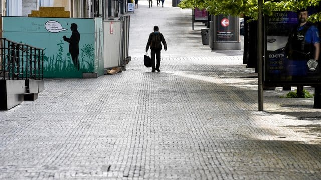 Der fast menschenleere Wenzelsplatz. Der fast menschenleere Wenzelsplatz.