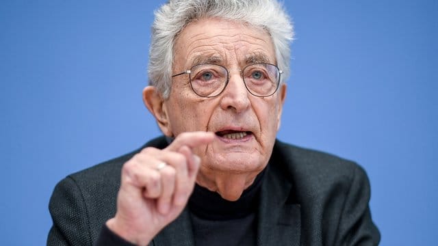 Gerhart Baum, Bundesminister a. Gerhart Baum, Bundesminister a.