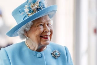 Immer gut behütet: Königin Elizabeth II.