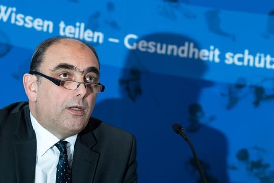 Lars Schaade, Vizepräsident des Robert Koch-Instituts, bei der Pressekonferenz in Berlin.
