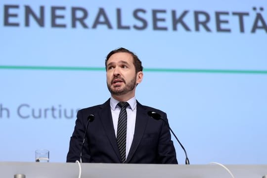Rechnet im September wieder mit Länderspielen: DFB-Generalsekretär Friedrich Curtius.