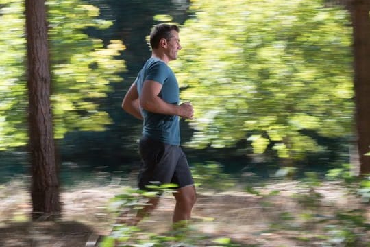 Beim Mindful Running stehen Entspannung und Konzentration im Mittelpunkt.