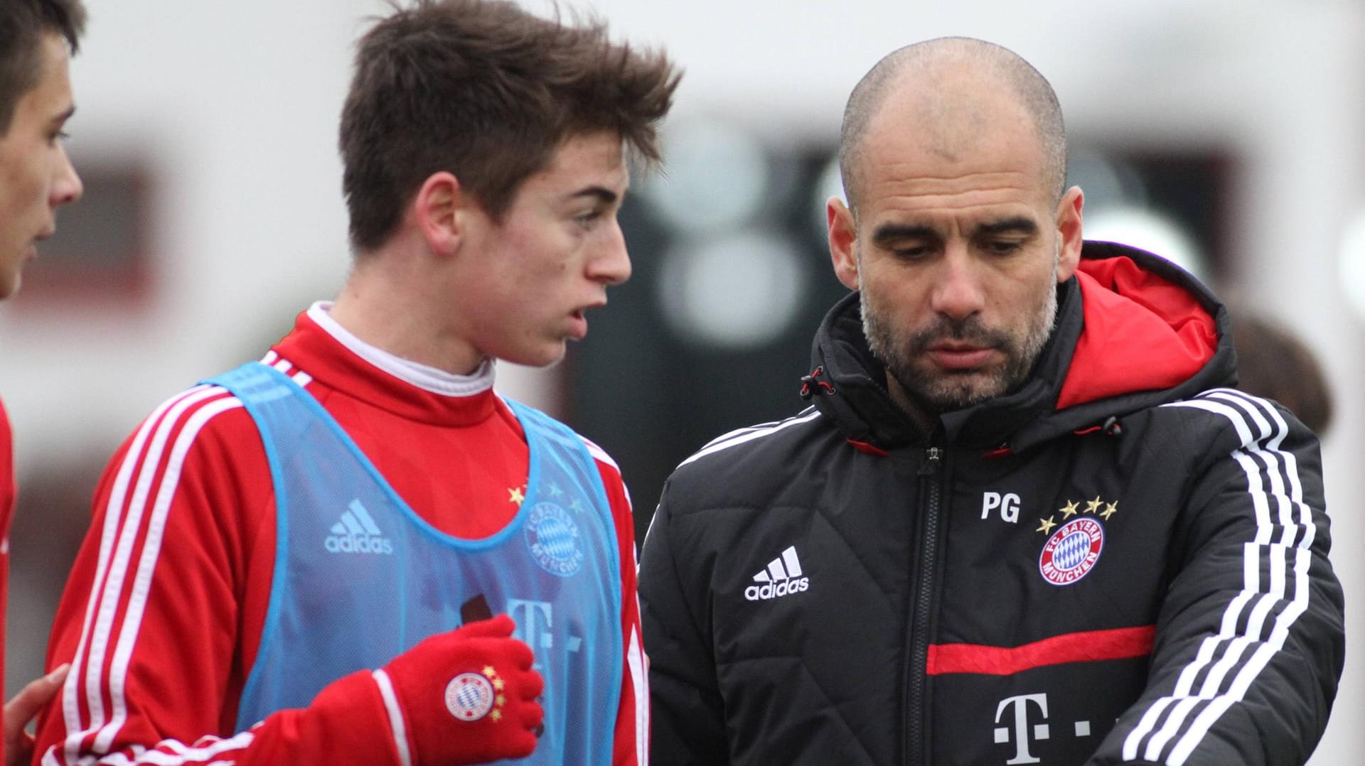 Welttrainer und ehemaliges Top-Talent: Pep Guardiola (r.) galt in seiner Zeit bei Bayern als einer der größten Förderer von Lucas Scholl.