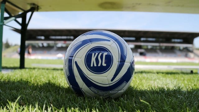 Der KSC Will die Mitglieder bei einer außerordentlichen Versammlung über die Insolvenz des Vereins abstimmen lassen. Der KSC Will die Mitglieder bei einer außerordentlichen Versammlung über die Insolvenz des Vereins abstimmen lassen.