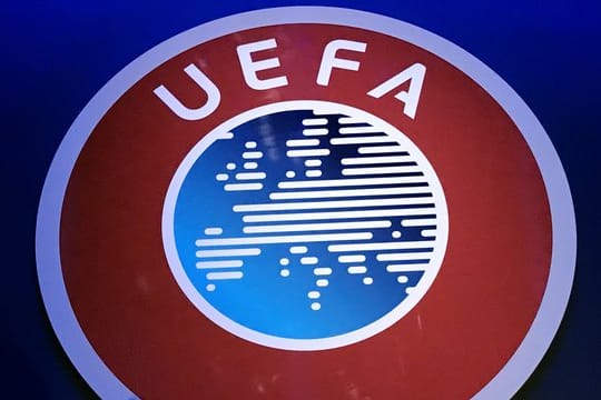 Die europäischen Vereine, die Nationalspieler für die UEFA-Wettbewerbsspiele abgestellt haben, bekommen ihr Geld früher.
