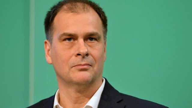 Klaus Filbry nahm mit Werder Bremen Schulden auf. Klaus Filbry nahm mit Werder Bremen Schulden auf.