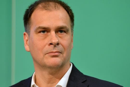 Klaus Filbry nahm mit Werder Bremen Schulden auf.