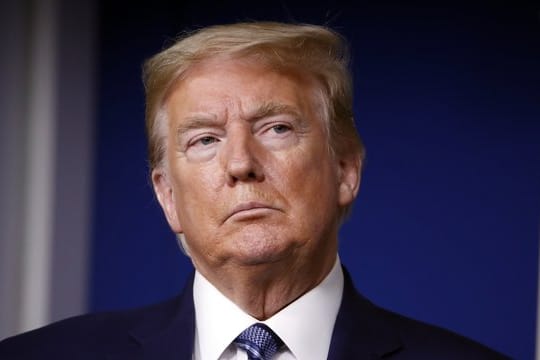 Donald Trump bei einer der Pressekonferenzen im Weißen Haus zum Coronavirus.