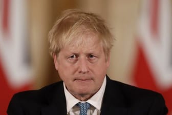 Premierminister Boris Johnson Mitte März bei einer Pressekonferenz in 10 Downing Street.