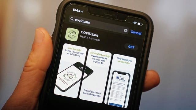 Die Coronavirus-Tracing-App "COVIDSafe" der australischen Regierung auf einem Mobiltelefon. Die Coronavirus-Tracing-App "COVIDSafe" der australischen Regierung auf einem Mobiltelefon.