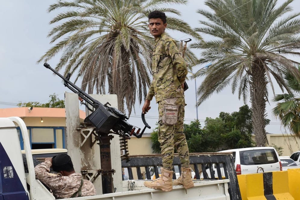 Soldaten der des sogenannten Südlichen Übergangsrats (STC) im jemenitischen Aden: Die Krise im Jemen spitzt sich immer weiter zu – die Separatisten des STC haben die Hafenstadt Aden unter ihre Kontrolle gebracht.