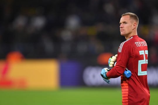 Die Vertragsgespräche zwischen Marc-André ter Stegen und dem FC Barcelona sind vorläufig auf Eis gelegt worden.