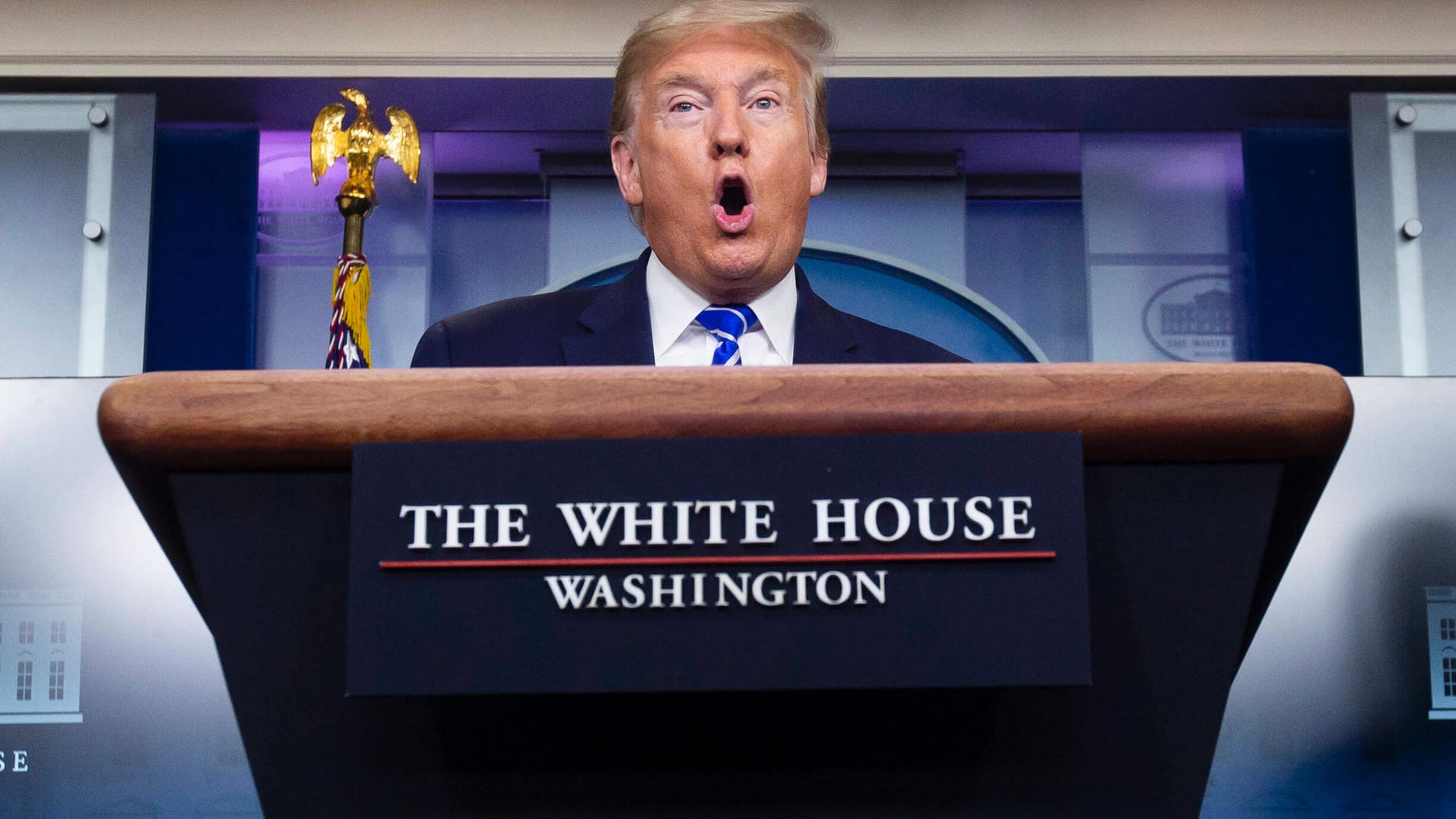 US-Präsident Trump: Der 73-Jährige hat seine Auftritte auf den Pressekonferenzen des Weißen Hauses infrage gestellt. US-Präsident Trump: Der 73-Jährige hat seine Auftritte auf den Pressekonferenzen des Weißen Hauses infrage gestellt.