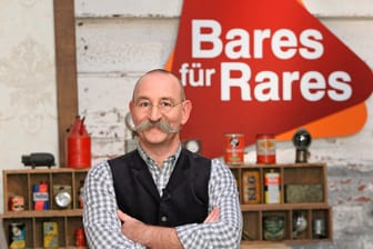 "Bares für Rares": Bei der Trödel-Show kann selbst Moderator Horst Lichter noch überrascht werden.