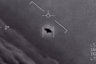 Ein unidentifiziertes Flugobjekt: Das Pentagon hat drei mysteriöse Videos veröffentlicht.
