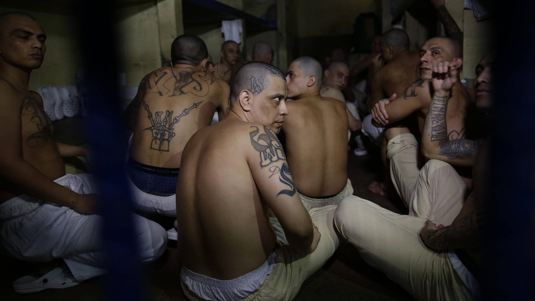 El Salvadors Gefängnisse sind voll: Viele Inhaftierte sind Gangmitglieder. El Salvadors Gefängnisse sind voll: Viele Inhaftierte sind Gangmitglieder.
