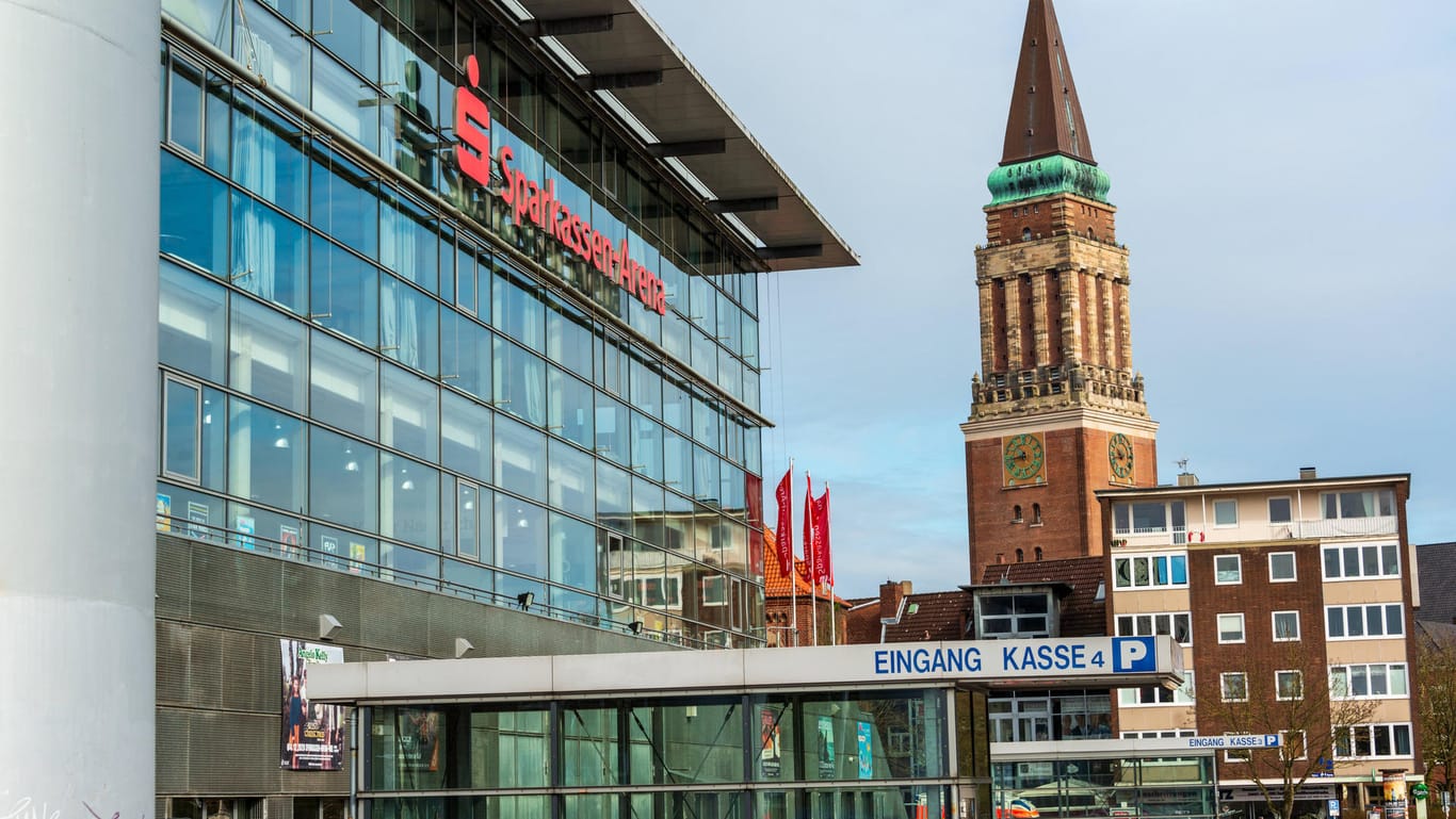 Blick in die Kieler Innenstadt: Die Sparkassen-Arena wird umbenannt.