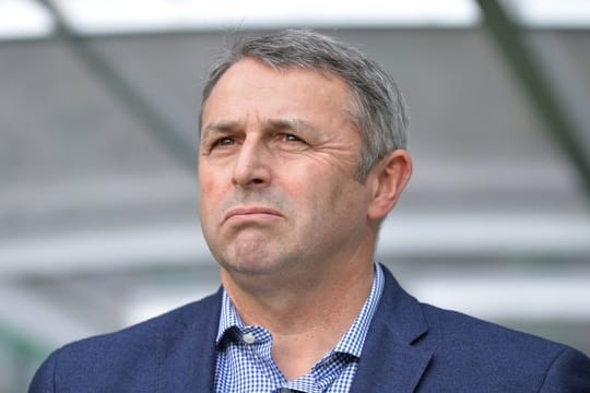 Fürchtet weitreichende Folgen für die Vereine durch Geisterspiele: Klaus Allofs.